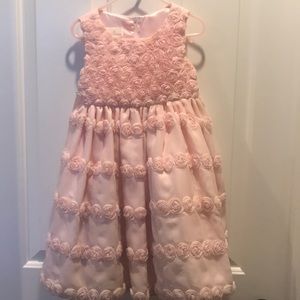 Size 4T girl dress.
